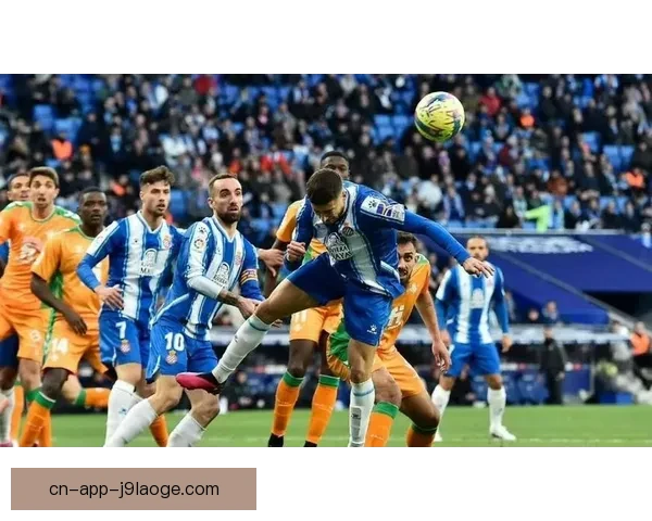 2025欧联改制首个赛季引发热议各大豪门纷纷布局